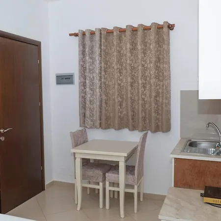 Oleva's * Ksamil