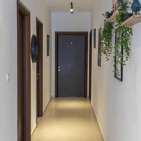 Lejlighedshotel Oleva's Ksamil