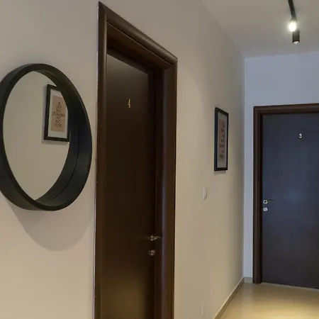 Oleva's Aparthotel *
